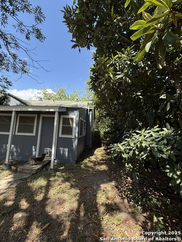 Listing photo id 7 for 517 Heideke N