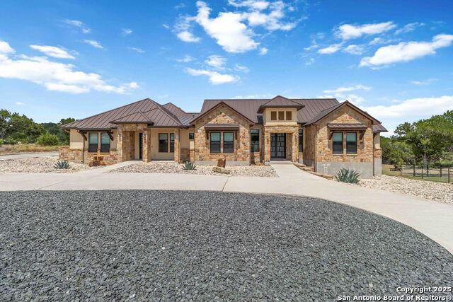 Details for 5716 Dry Comal, New Braunfels, TX 78132