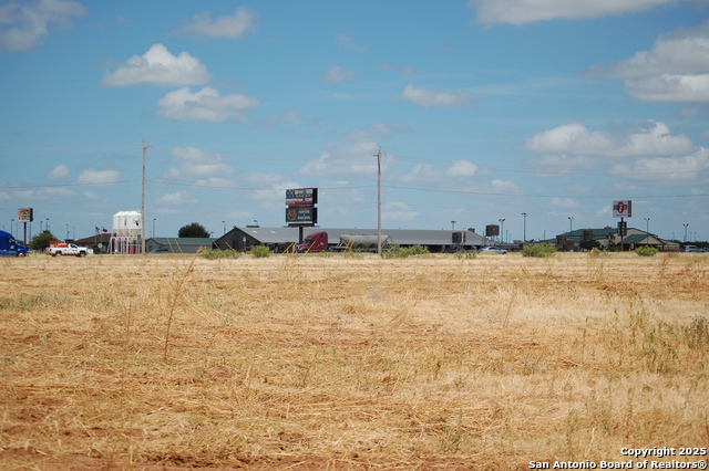 Listing photo id 9 for Tbd Ih 35