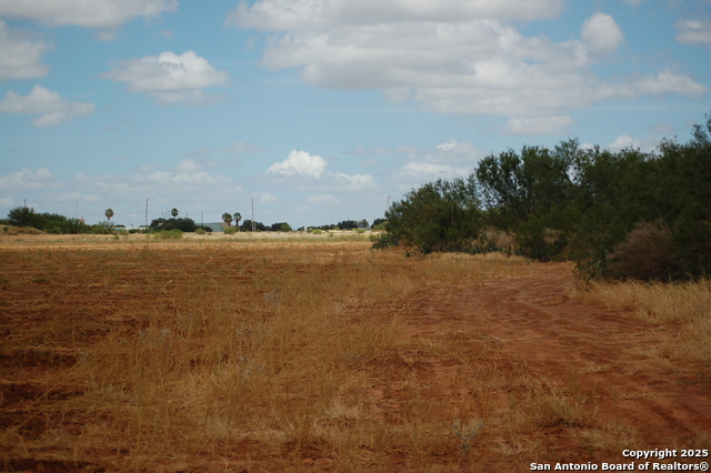 Listing photo id 20 for Tbd Ih 35
