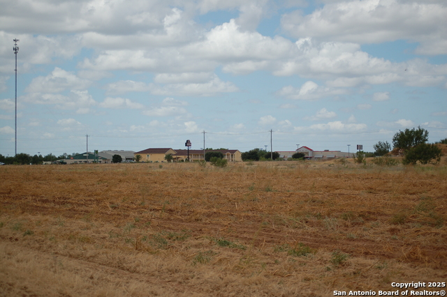 Listing photo id 21 for Tbd Ih 35