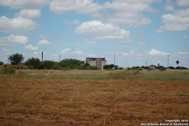 Listing photo id 22 for Tbd Ih 35