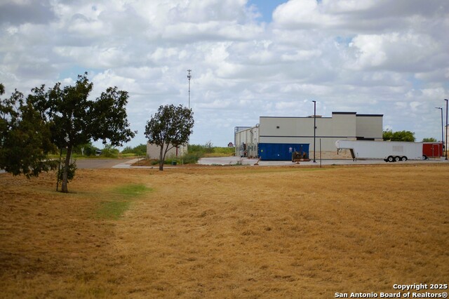 Listing photo id 31 for Tbd Ih 35