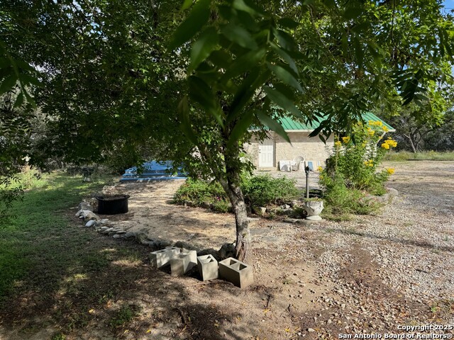 Image 4 of 16 For 572 Fm 2107  