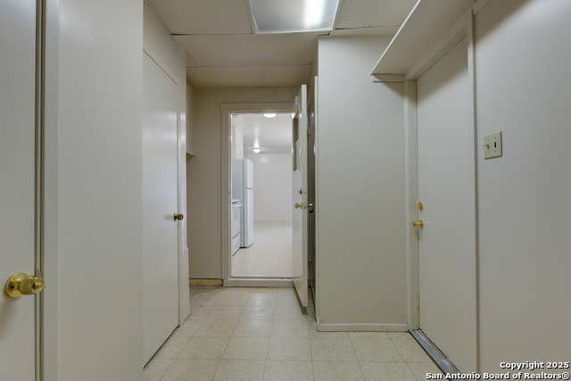 Image 10 of 22 For 410 Maple