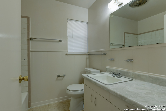 Image 14 of 22 For 410 Maple