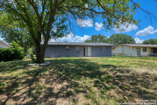 Image 22 of 22 For 410 Maple