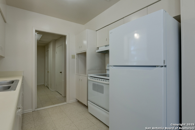 Image 7 of 22 For 410 Maple