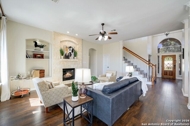 Image 11 of 39 For 814 Artisan Way