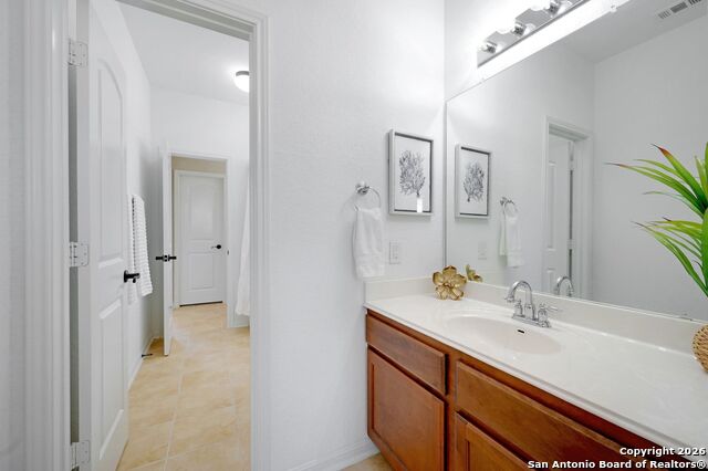 Image 23 of 39 For 814 Artisan Way