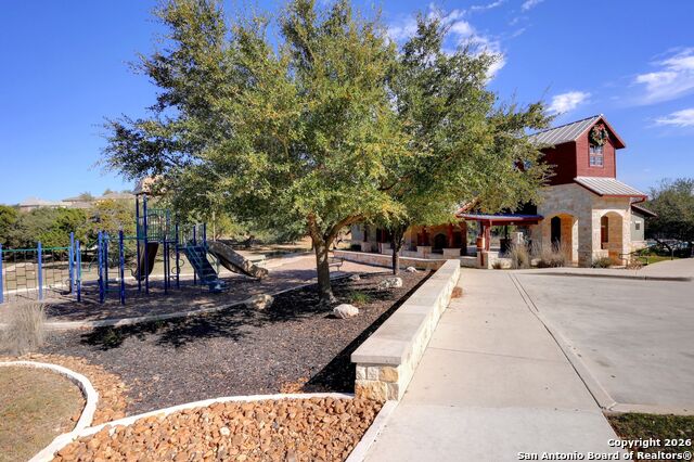 Image 35 of 39 For 814 Artisan Way