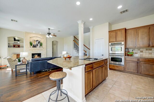 Image 9 of 39 For 814 Artisan Way