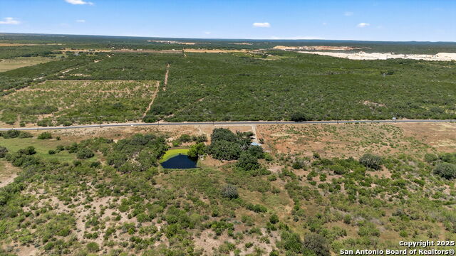 Listing photo id 13 for 281 County Road 265