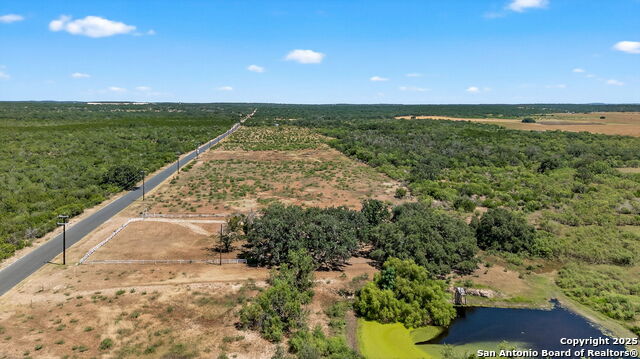 Listing photo id 4 for 281 County Road 265