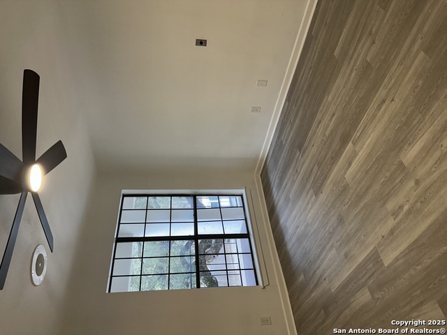 Image 11 of 21 For 2255 Thousand Oaks  810