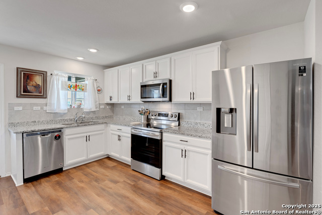 Image 10 of 27 For 747 Steeplebush