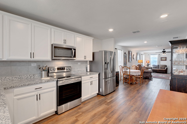 Image 11 of 27 For 747 Steeplebush