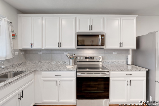 Image 14 of 27 For 747 Steeplebush