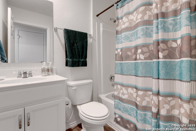 Image 23 of 27 For 747 Steeplebush