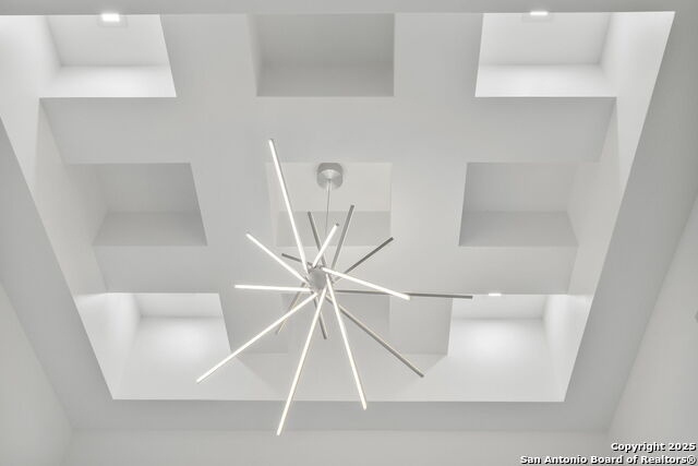 Listing photo id 9 for 23611 Messina Cyn