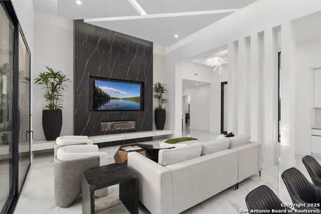 Listing photo id 12 for 23611 Messina Cyn