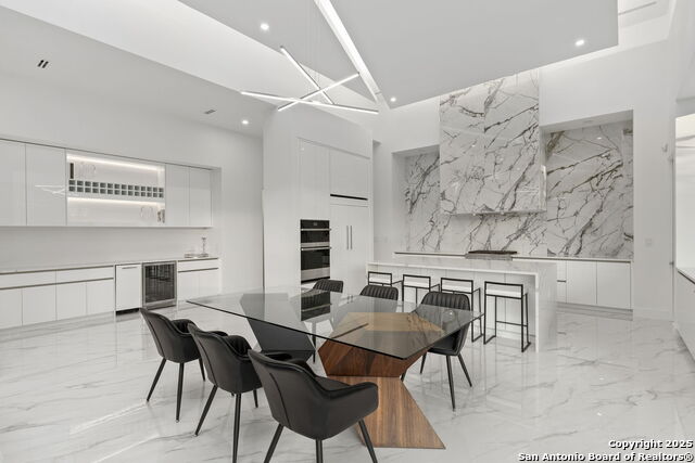 Listing photo id 18 for 23611 Messina Cyn