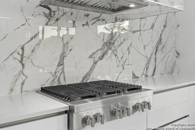 Listing photo id 20 for 23611 Messina Cyn