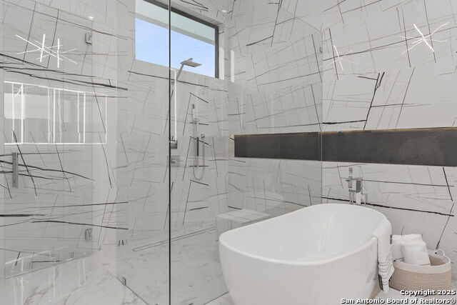 Listing photo id 24 for 23611 Messina Cyn