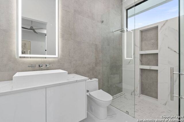 Listing photo id 28 for 23611 Messina Cyn