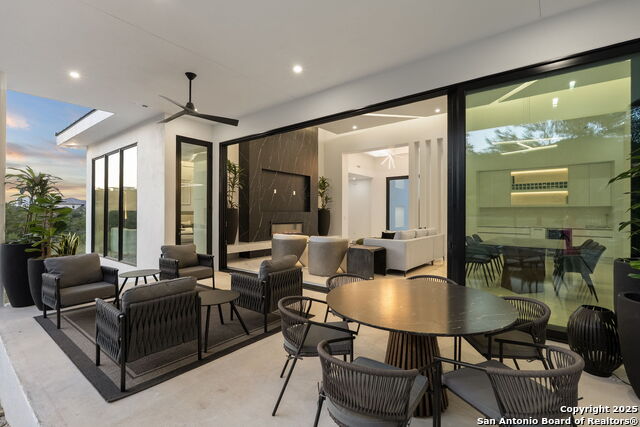 Listing photo id 40 for 23611 Messina Cyn