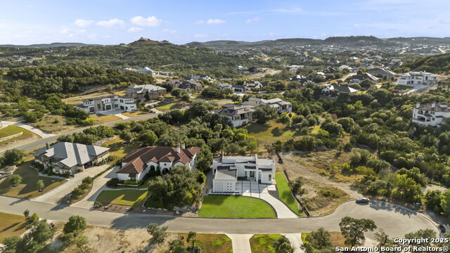 Listing photo id 41 for 23611 Messina Cyn