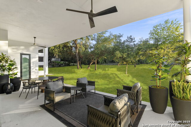 Listing photo id 44 for 23611 Messina Cyn