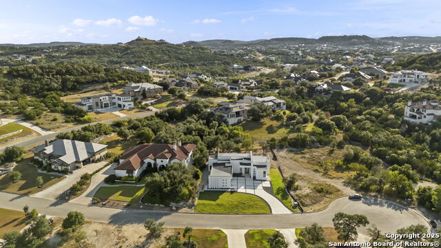 Listing photo id 48 for 23611 Messina Cyn