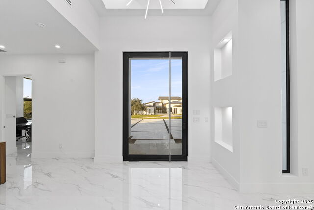 Listing photo id 7 for 23611 Messina Cyn