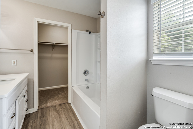 Image 11 of 27 For 9722 Spruce Ridge