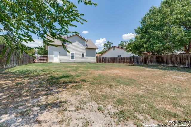 Image 24 of 27 For 9722 Spruce Ridge