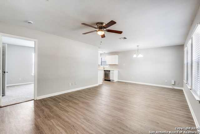 Image 4 of 27 For 9722 Spruce Ridge