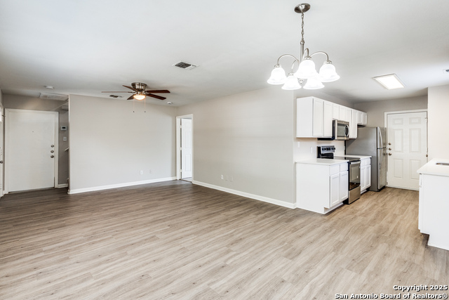 Image 5 of 27 For 9722 Spruce Ridge