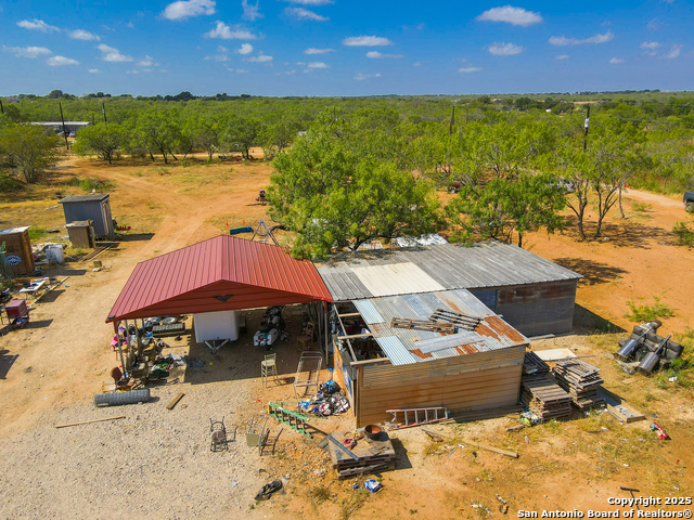 Listing photo id 8 for 608 Country Breeze