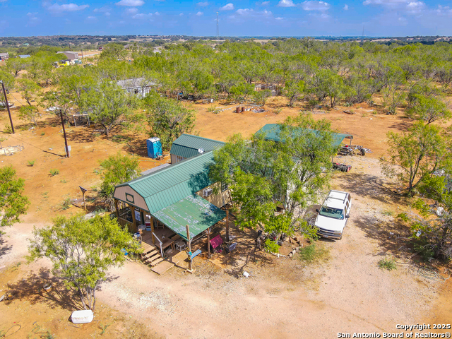 Listing photo id 11 for 608 Country Breeze