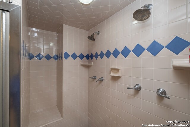 Image 18 of 68 For 901 Kunde Rd
