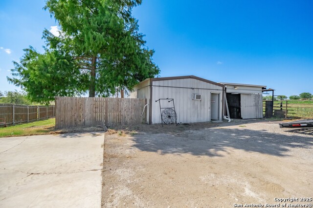 Image 54 of 68 For 901 Kunde Rd