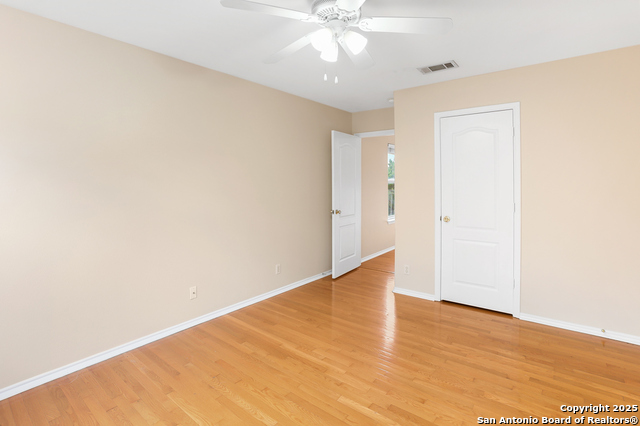 Image 21 of 32 For 23623 Persian Hollow