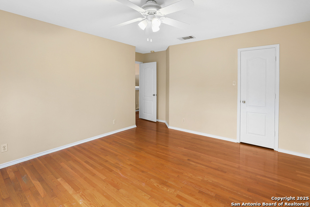 Image 25 of 32 For 23623 Persian Hollow