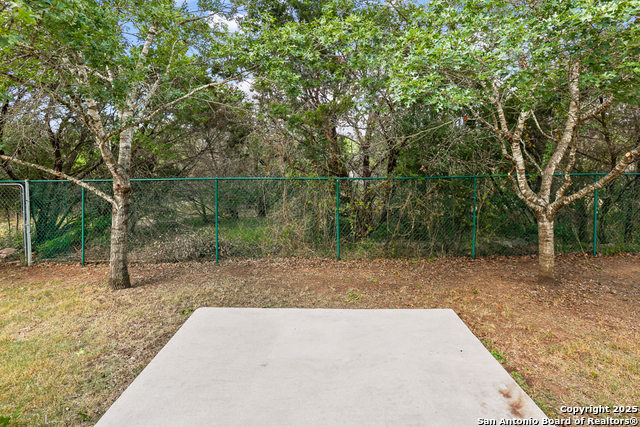 Image 28 of 32 For 23623 Persian Hollow