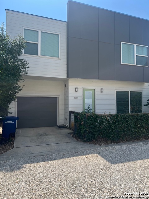 Listing photo id 0 for 236 Cevallos E Unit