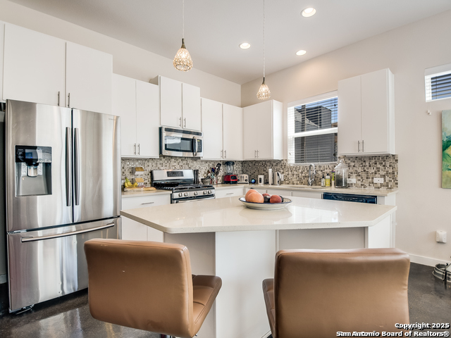 Listing photo id 6 for 236 Cevallos E Unit