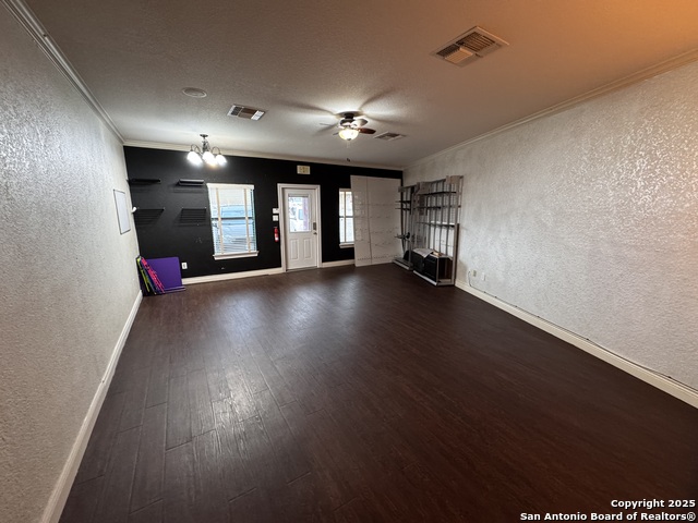 Listing photo id 0 for 4121 County Road 319