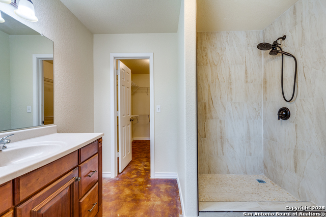 Image 5 of 29 For 807 Heinen  