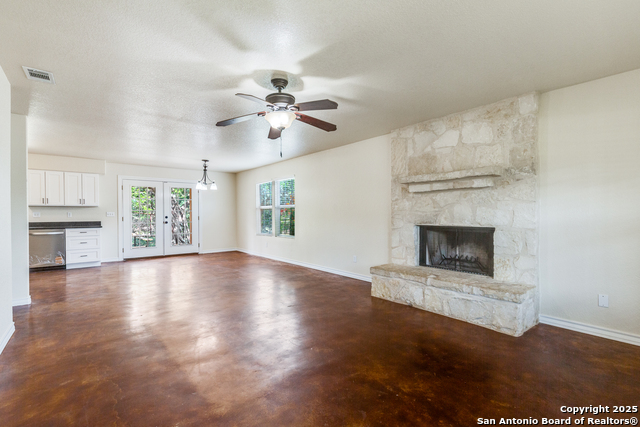 Image 6 of 29 For 807 Heinen  